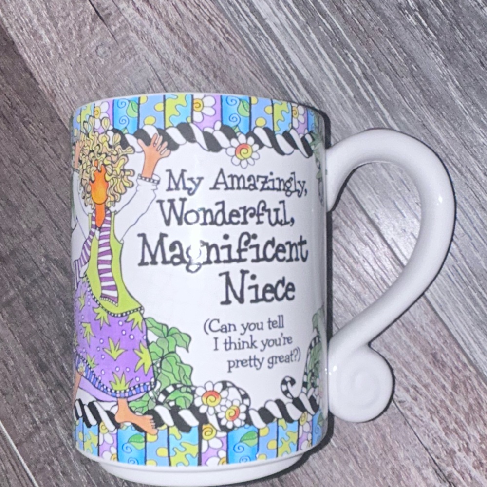 Suzy Toronto "My Amazingly, Wonderful, Magnificent Niece" 11 oz coffee mug HG103